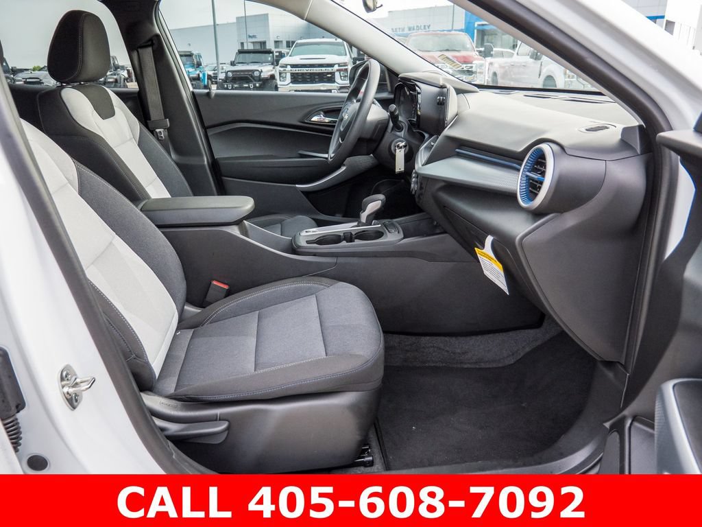 Used 2026 Chevrolet Trax LS w/ Driver Confidence Package FWD image 12