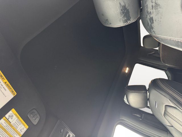 Used 2022 Ford F350 Platinum w/ FX4 Off-Road Package AWD/4WD image 12