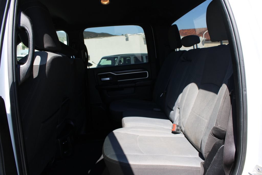 Used 2024 RAM 2500 Big Horn AWD/4WD image 13