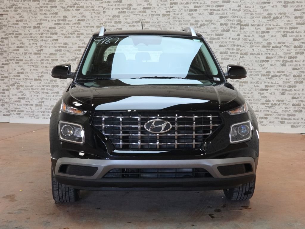 New 2026 Hyundai Venue SEL image 2