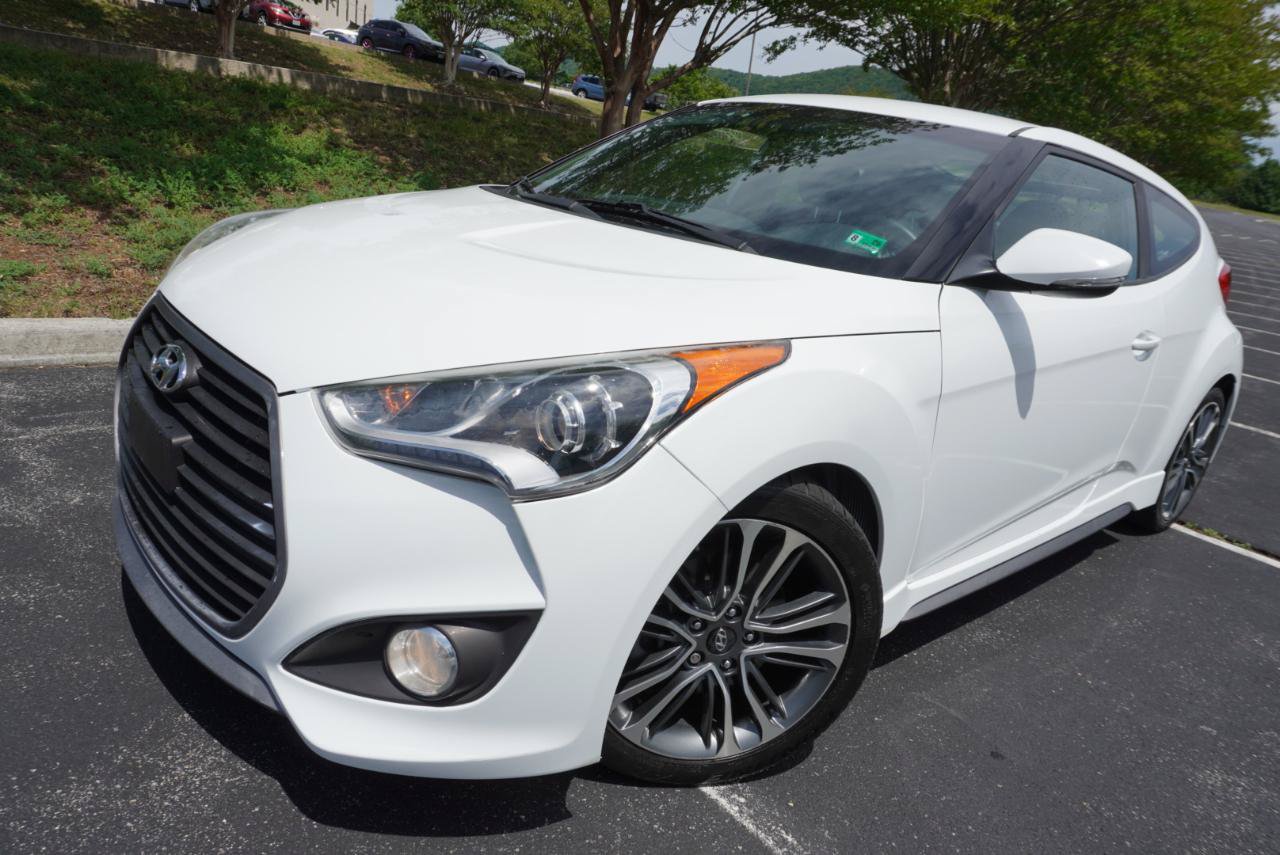 Used 2016 Hyundai Veloster Turbo FWD image 11