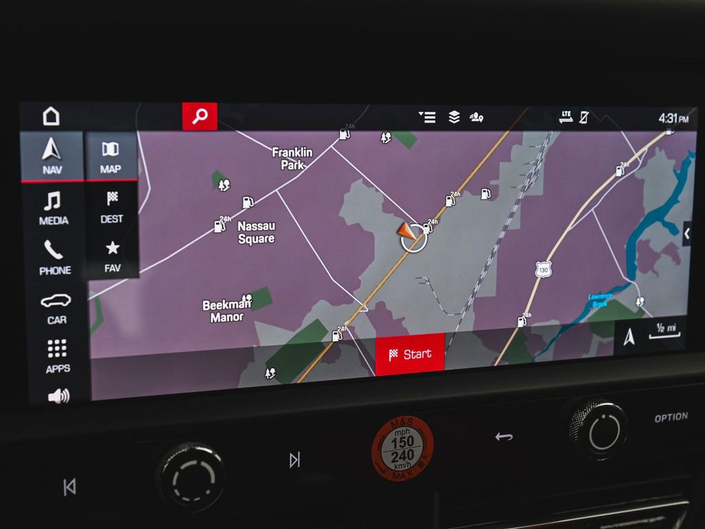 Used 2023 Porsche Macan S image 19