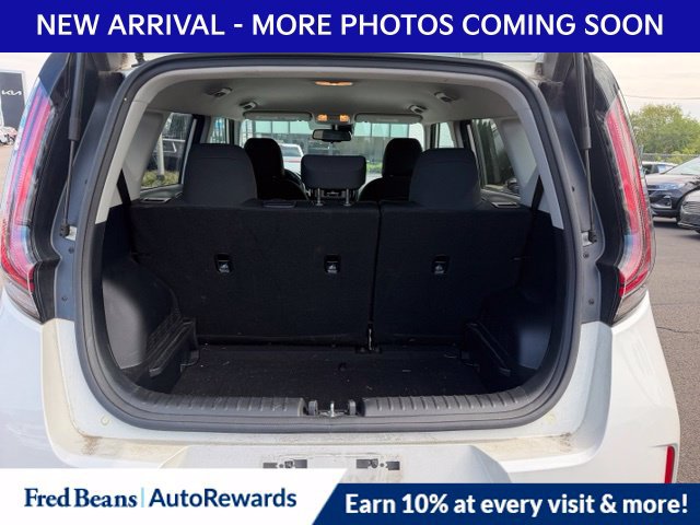 Used 2023 Kia Soul S FWD image 8