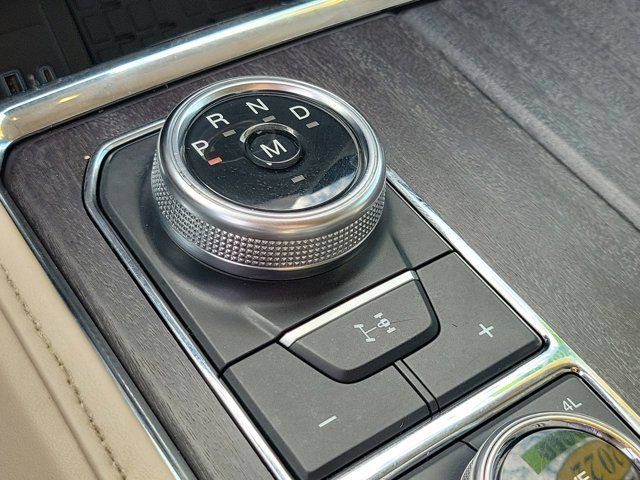 Used 2022 Ford Expedition Max Platinum AWD/4WD image 25