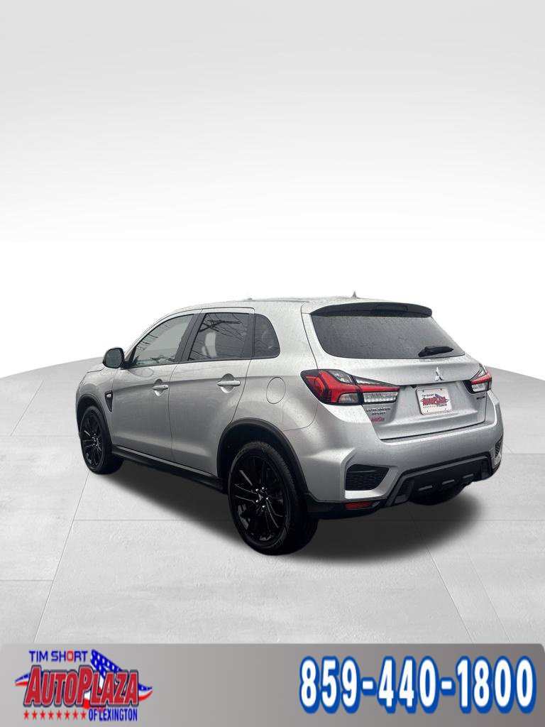 Used 2026 Mitsubishi Outlander Sport LE AWD/4WD image 3