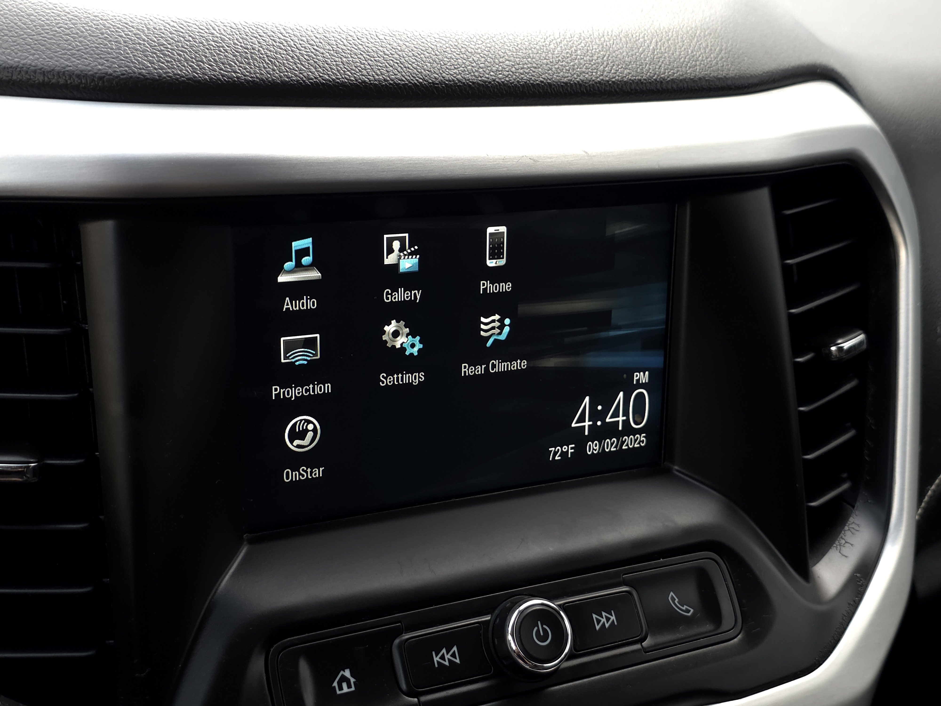 Used 2019 GMC Acadia SLE image 19