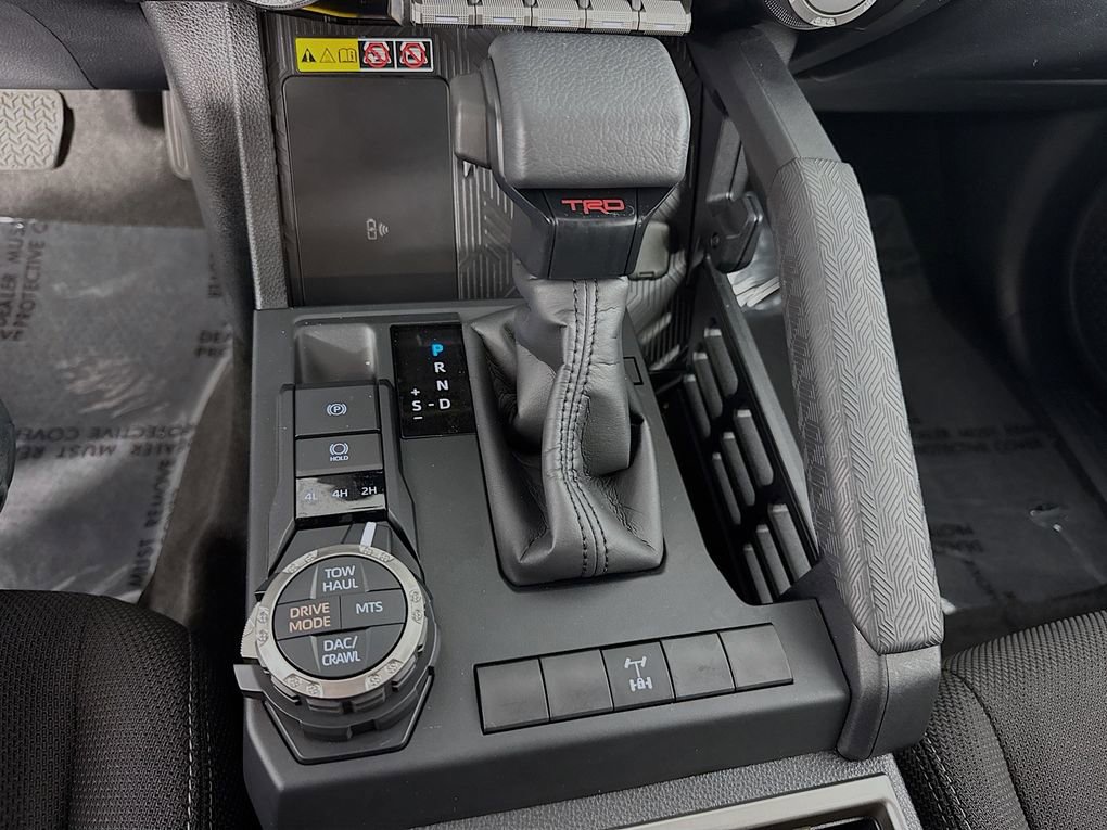Used 2025 Toyota 4Runner TRD Off-Road AWD/4WD image 35