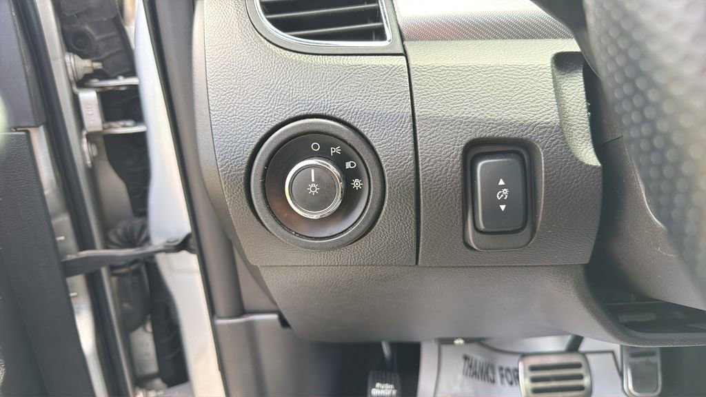 Used 2015 Ford Taurus SHO w/ Technology Package AWD/4WD image 27