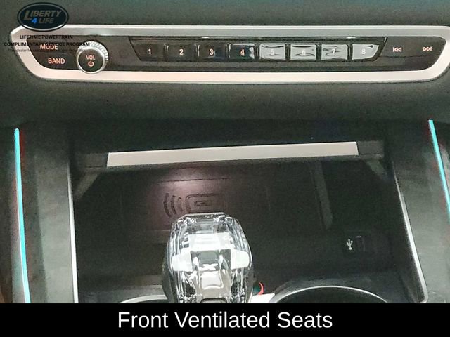 Used 2021 BMW X7 M50i image 25