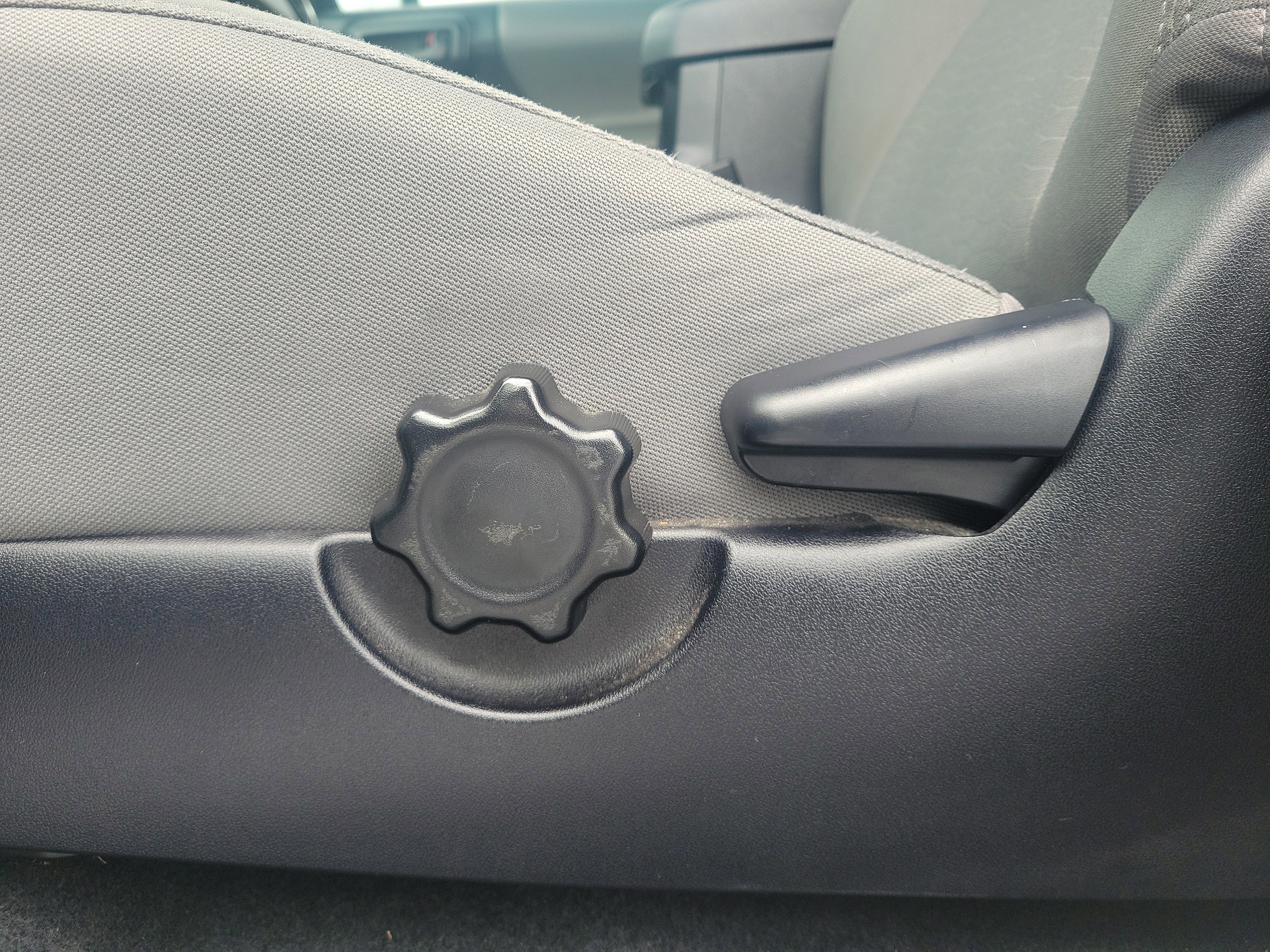 Used 2017 Toyota Tacoma SR5 w/ Tow Package image 15