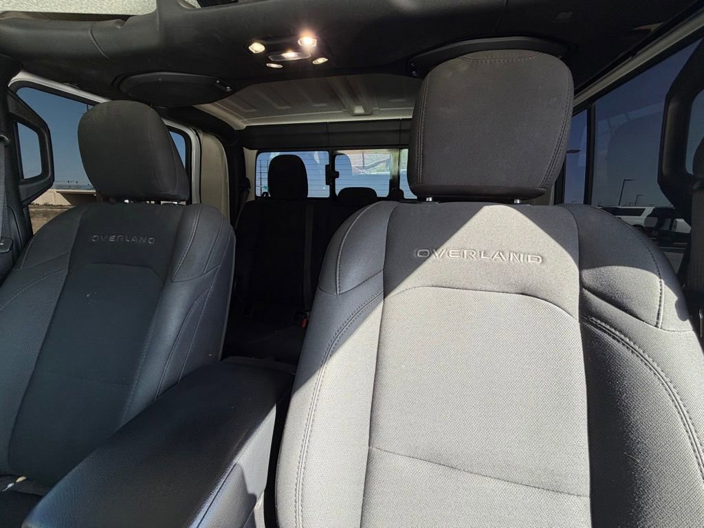 Used 2020 Jeep Gladiator Overland AWD/4WD image 11