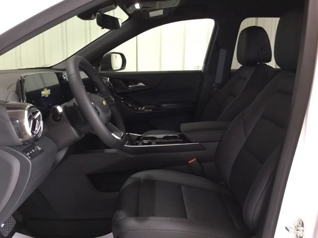New 2026 Chevrolet Equinox LT w/ Convenience Package II AWD/4WD image 18