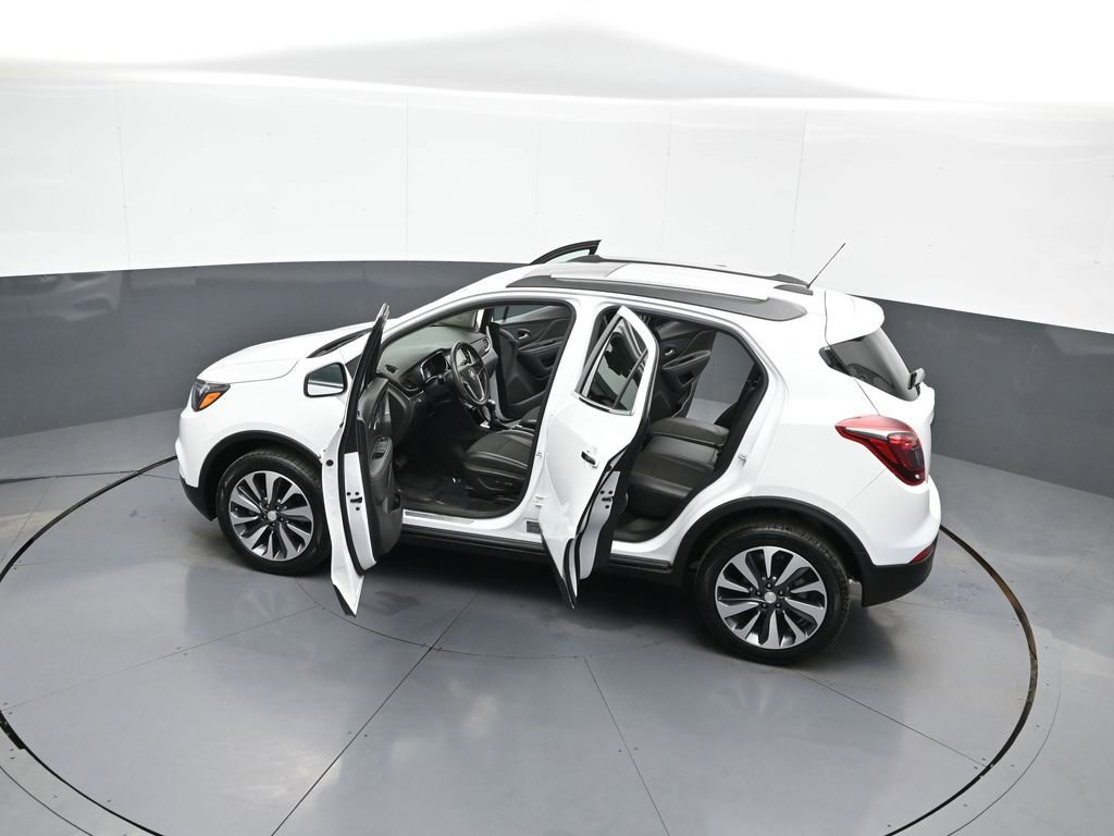 Used 2021 Buick Encore Preferred w/ Safety Package II image 43