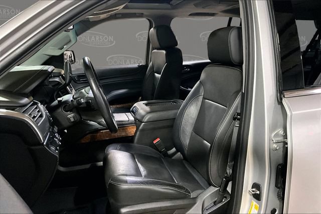 Used 2018 Chevrolet Suburban Premier AWD/4WD image 13
