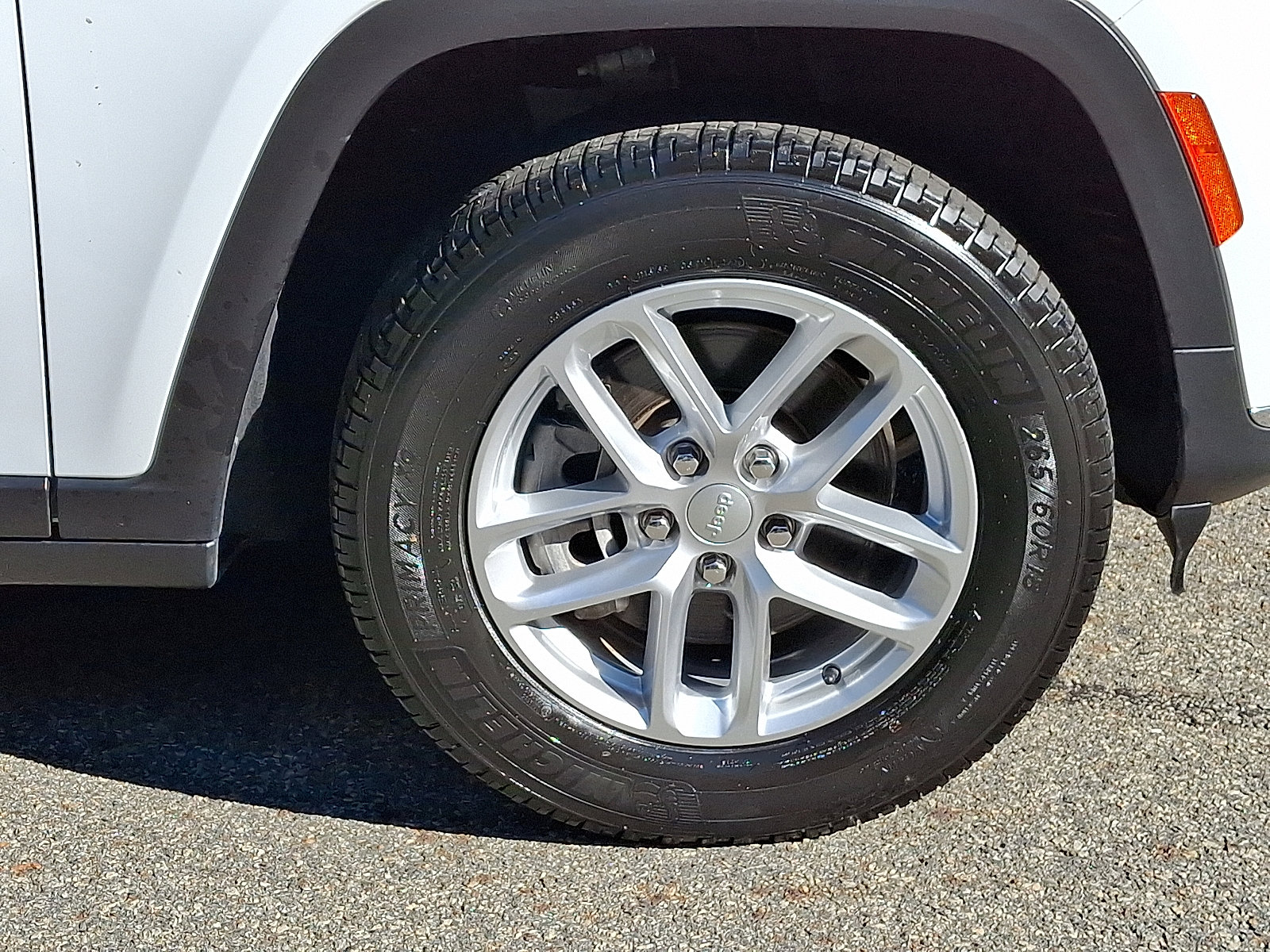 Certified 2021 Jeep Grand Cherokee L Laredo w/ Luxury Tech Group I image 9