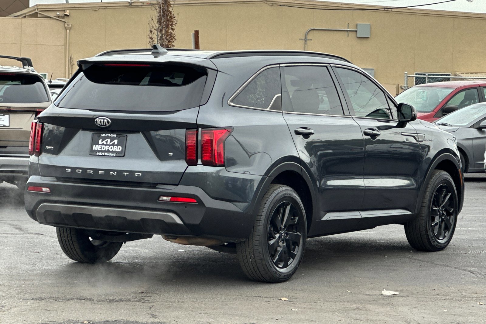 Used 2021 Kia Sorento S w/ Panoramic Sunroof Package image 4