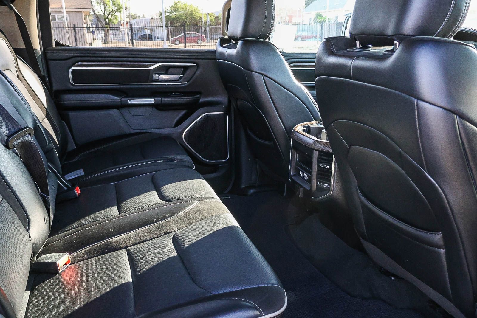 Used 2019 RAM 1500 Laramie image 22