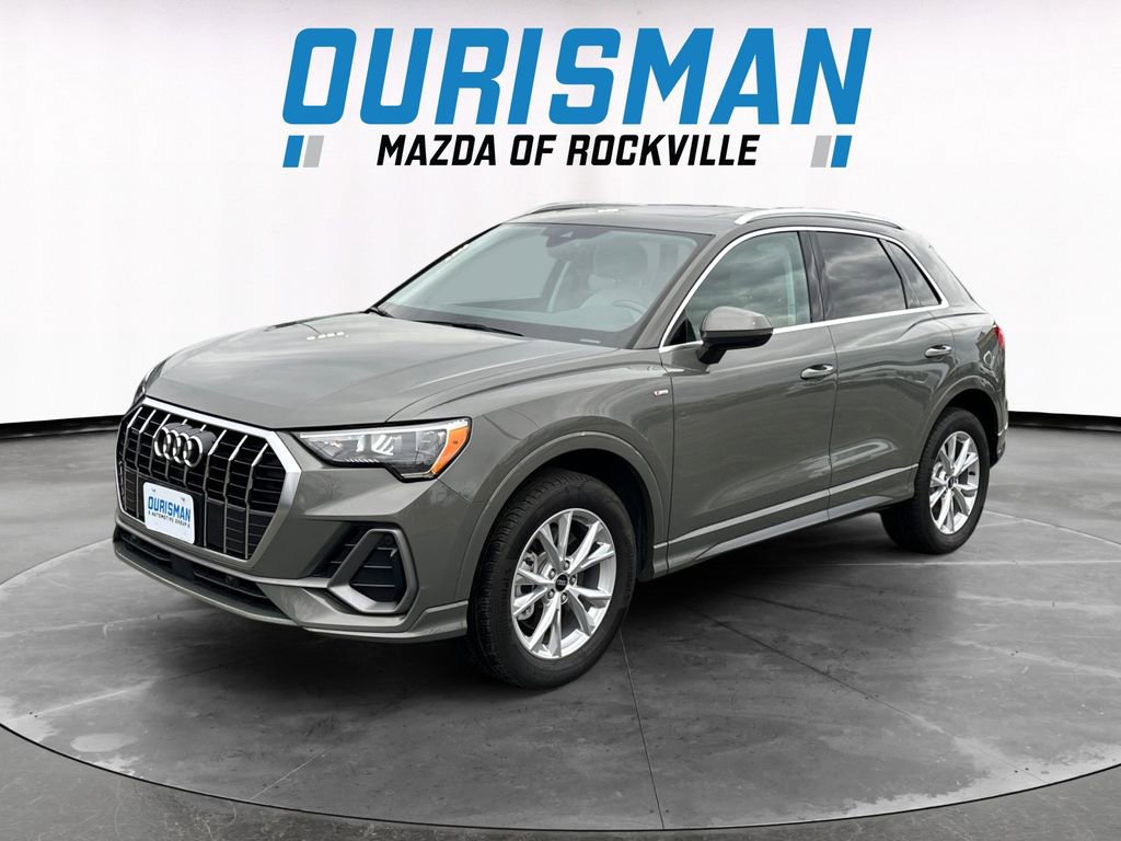 Used 2022 Audi Q3 2.0T Premium w/ Convenience Package image 2