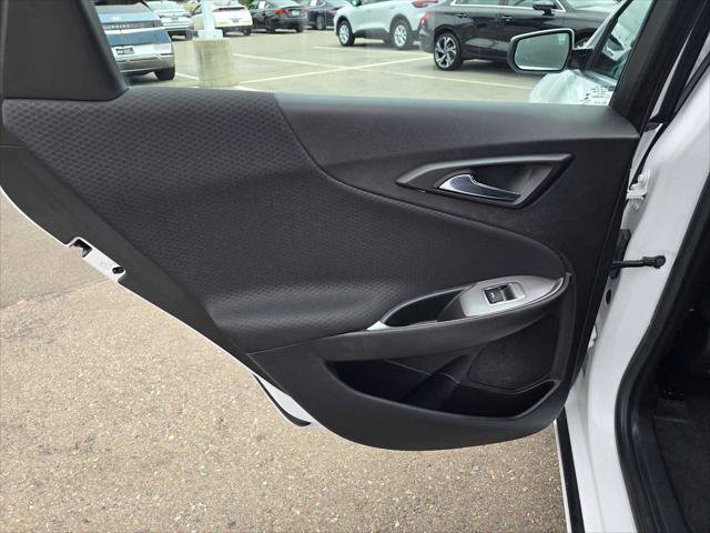 Used 2024 Chevrolet Malibu LT FWD image 14