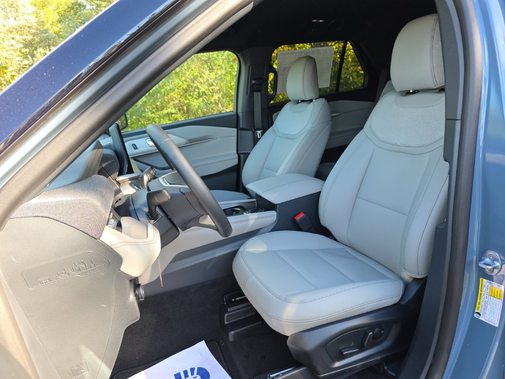 New 2027 Ford Explorer Active w/ Active Comfort Package AWD/4WD image 11