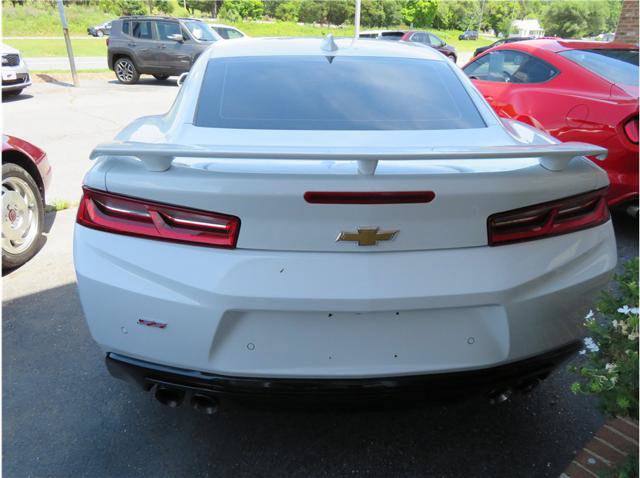 Used 2017 Chevrolet Camaro SS RWD image 18