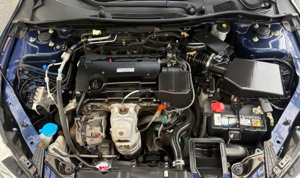 Used 2017 Honda Accord LX image 24