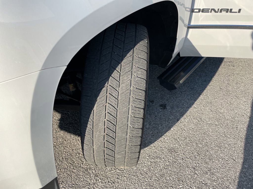 Used 2018 GMC Yukon Denali w/ Denali Ultimate Package image 62