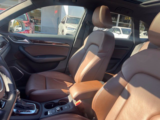 Used 2018 Audi Q3 2.0T Premium Plus w/ Premium Plus Package AWD/4WD image 39
