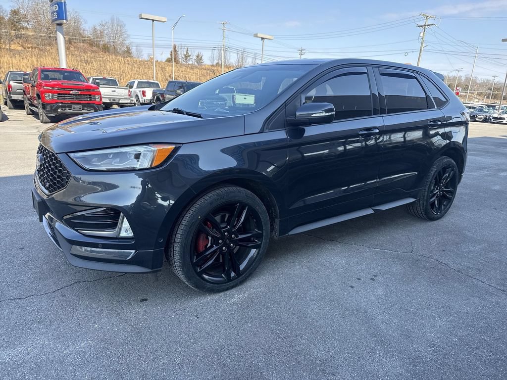 Used 2022 Ford Edge ST w/ Equipment Group 401A AWD/4WD image 3