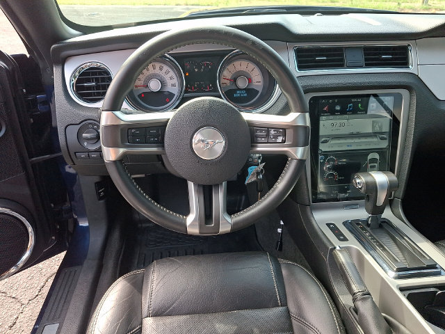 Used 2011 Ford Mustang GT Premium w/ Comfort Pkg RWD image 11