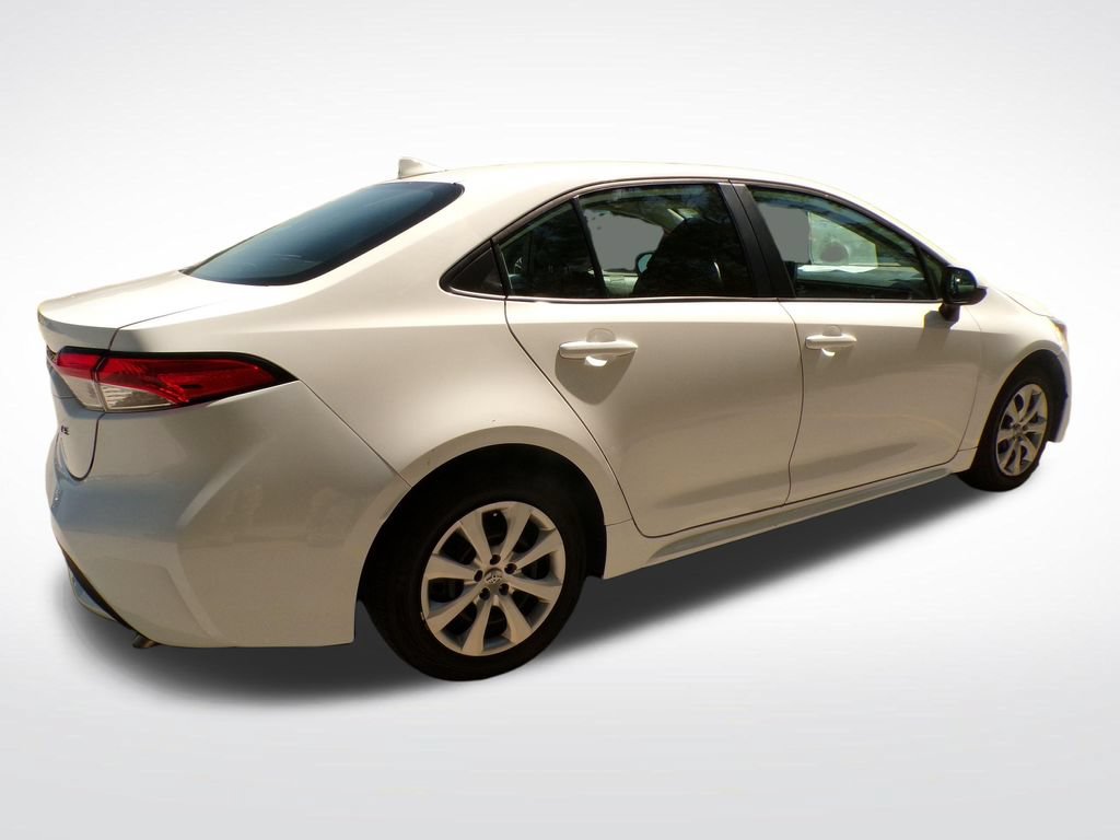 Used 2021 Toyota Corolla LE FWD image 7