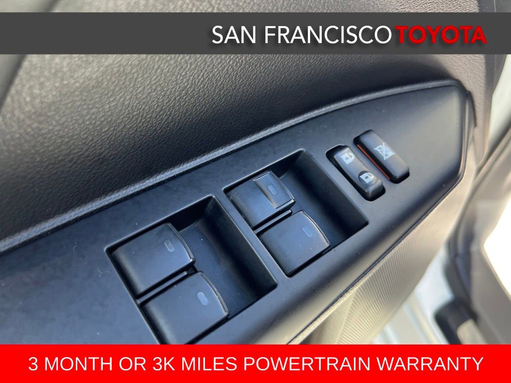 Used 2017 Lexus CT 200h image 33