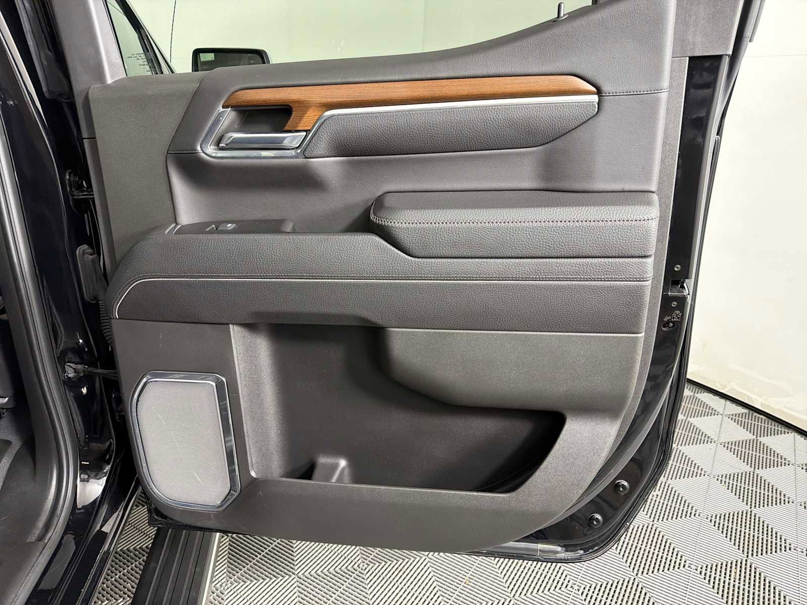 Certified 2023 GMC Sierra 1500 Denali w/ Technology Package image 15