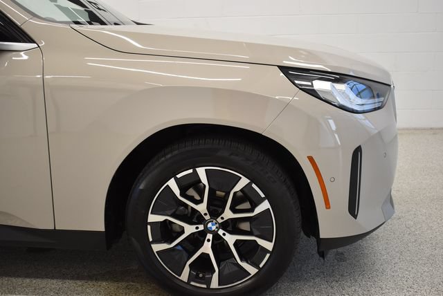 Used 2025 BMW X3 xDrive30i w/ Premium Package AWD/4WD image 13