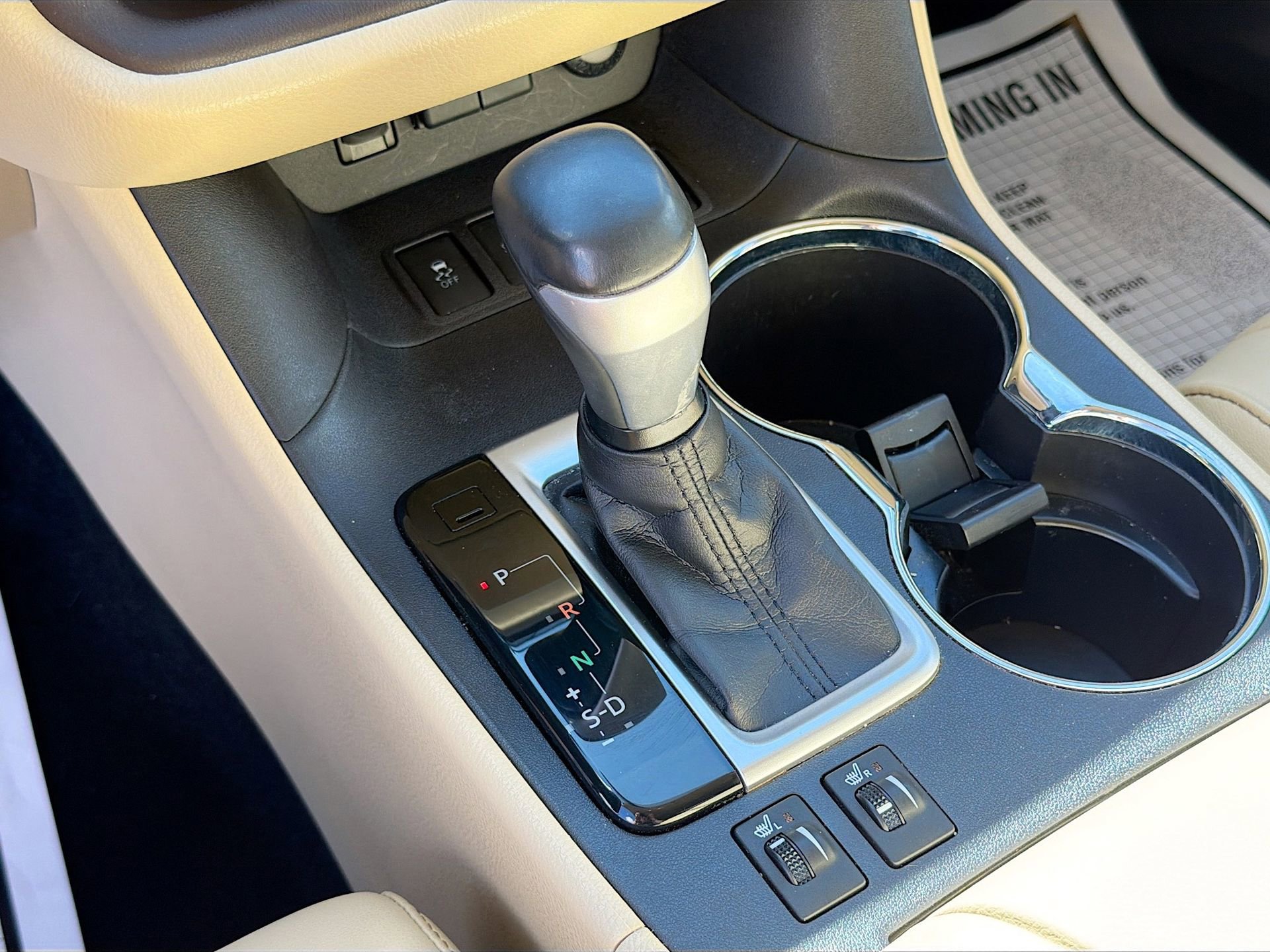 Used 2019 Toyota Highlander XLE image 31