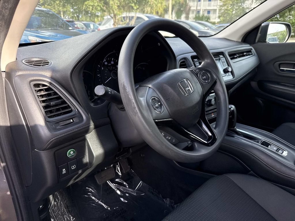 Used 2020 Honda HR-V LX image 23