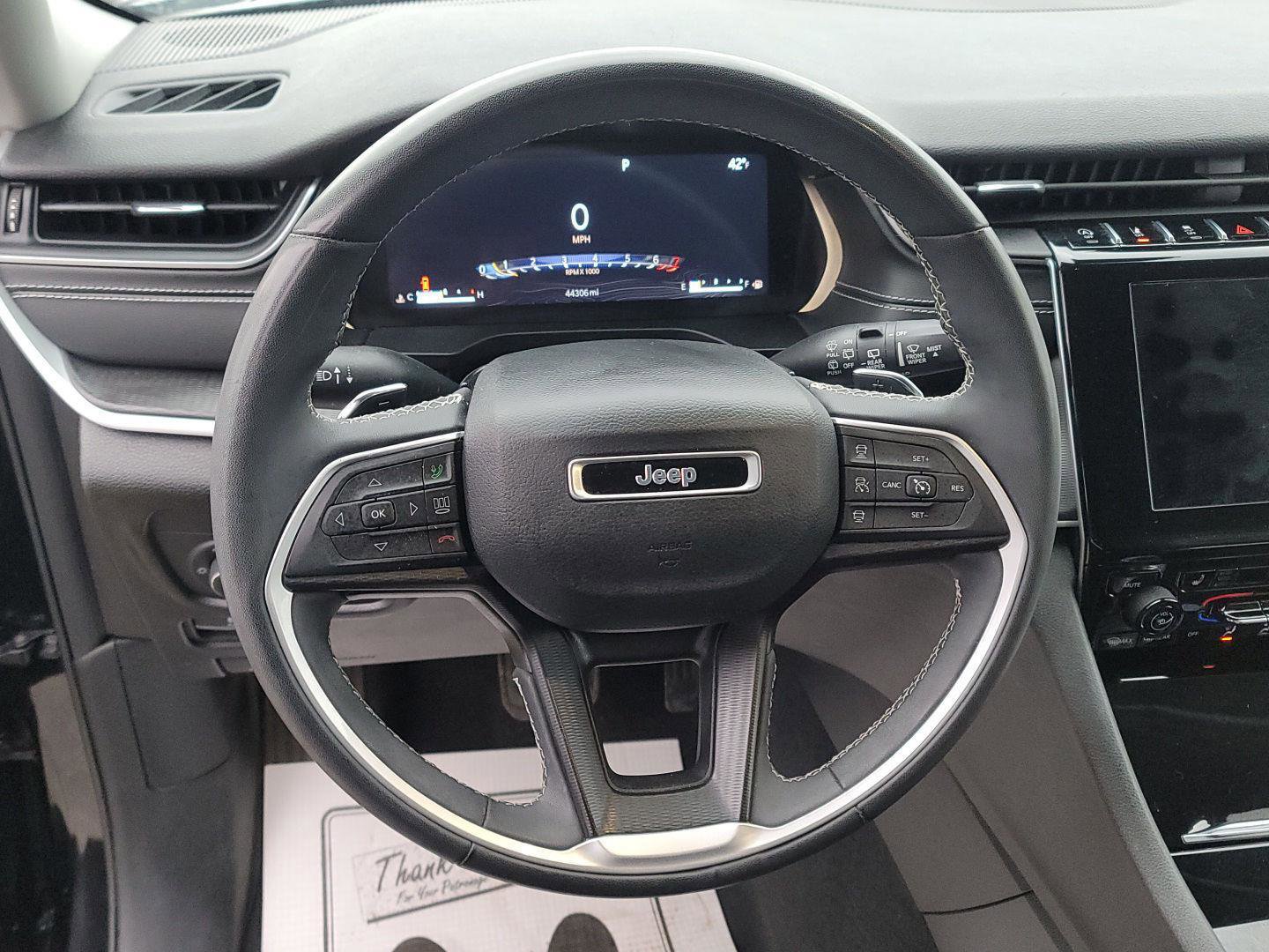 Used 2023 Jeep Grand Cherokee Laredo w/ Luxury Tech Group I image 22