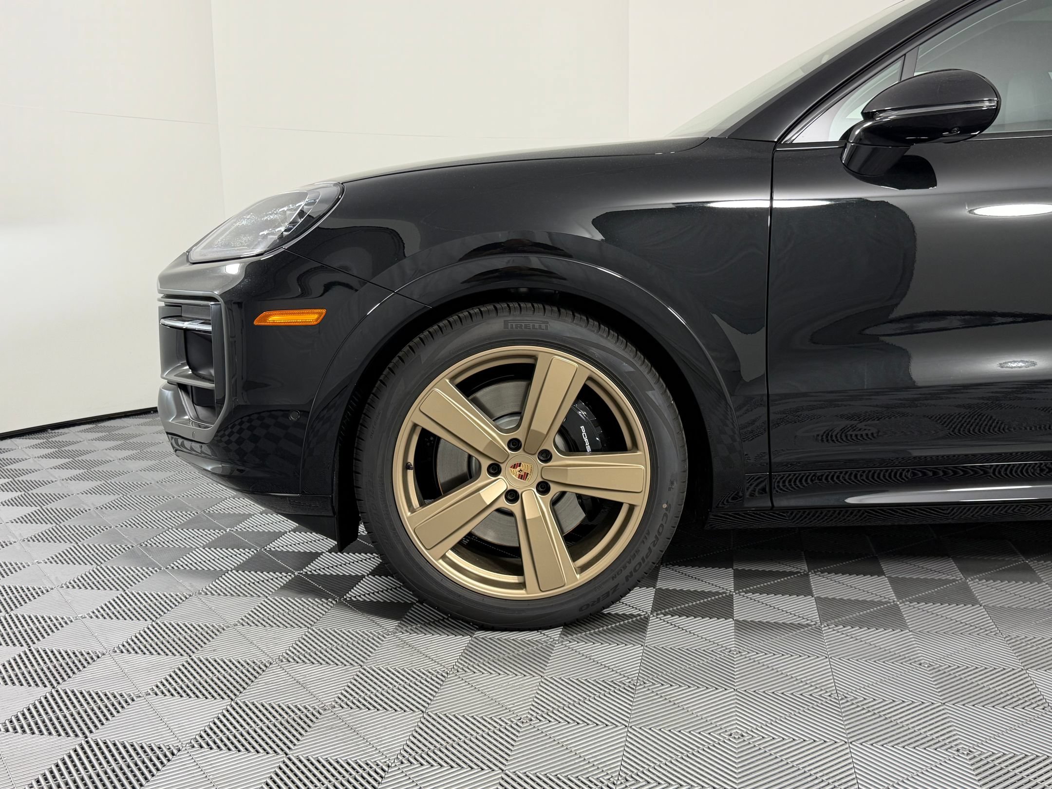 New 2026 Porsche Cayenne GTS AWD/4WD image 23