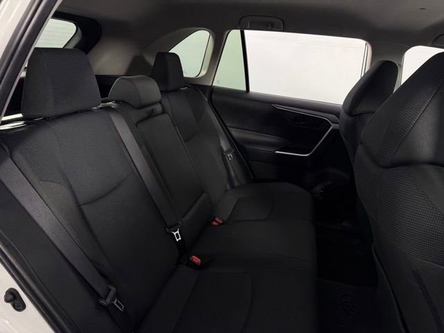 Used 2024 Toyota RAV4 LE image 17