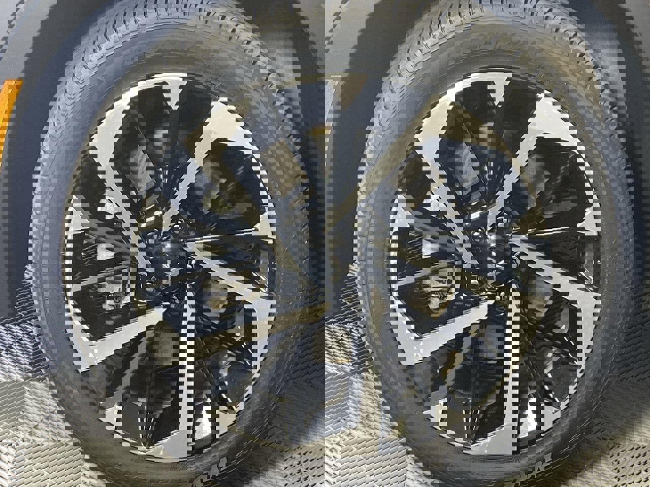 Used 2024 Mitsubishi Outlander SE image 10