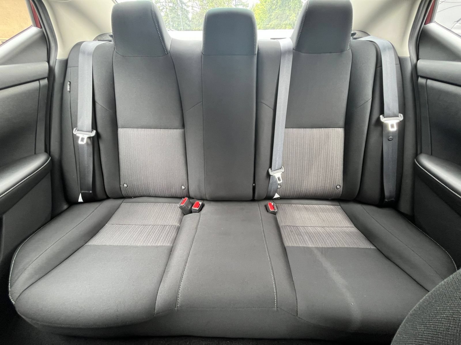 Used 2025 Nissan Sentra SV FWD image 38