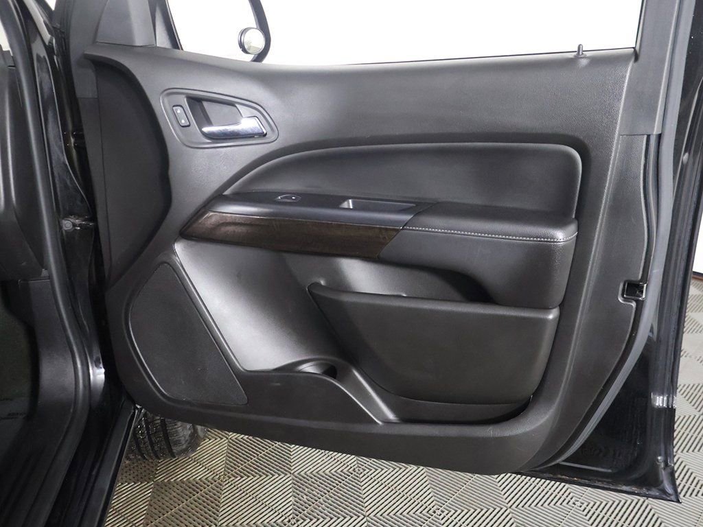 Used 2016 GMC Canyon SLT w/ Driver Alert Package image 17