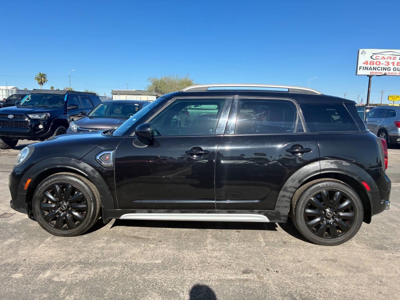 Used 2018 MINI Cooper Countryman S FWD image 3