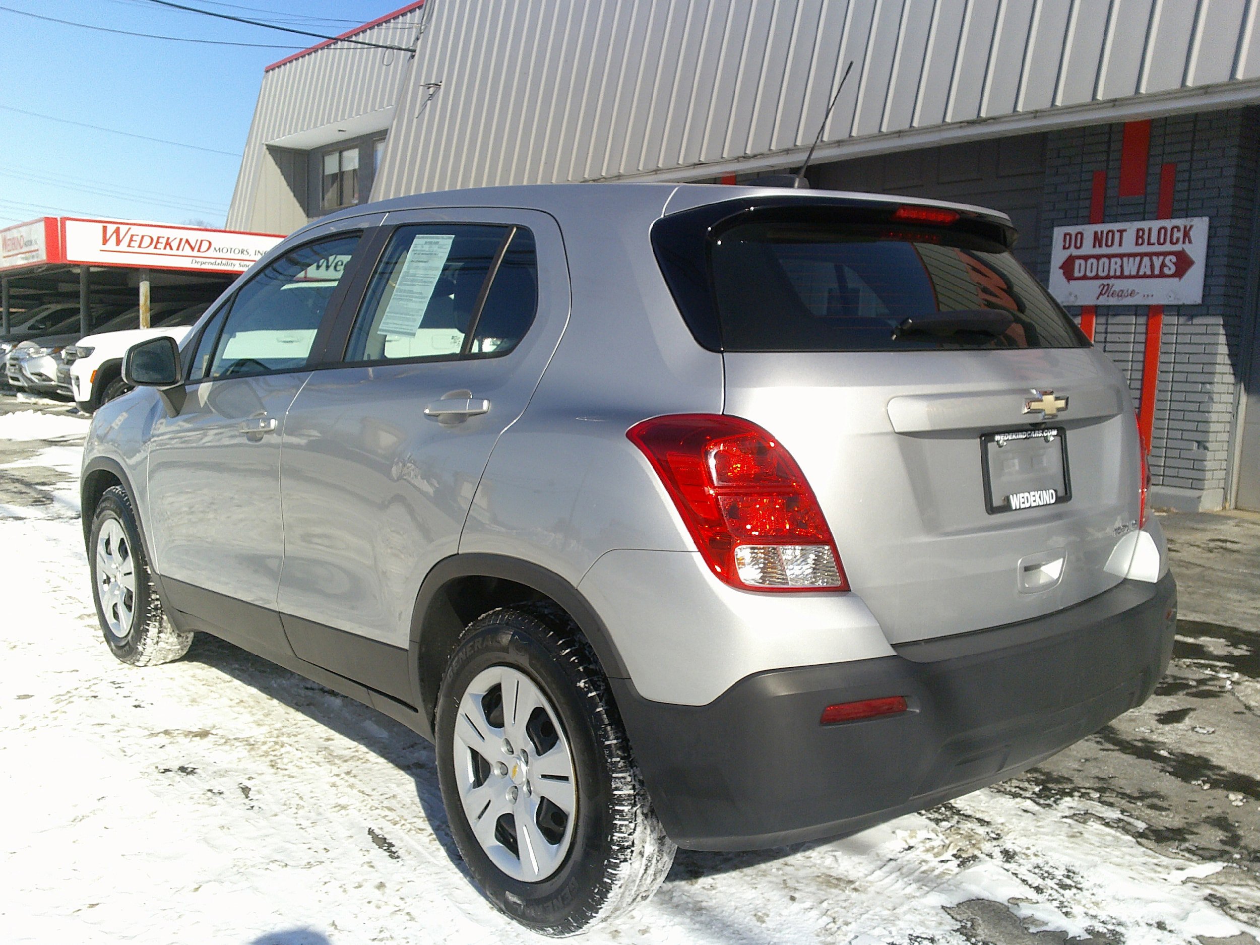 Used 2016 Chevrolet Trax LS image 3