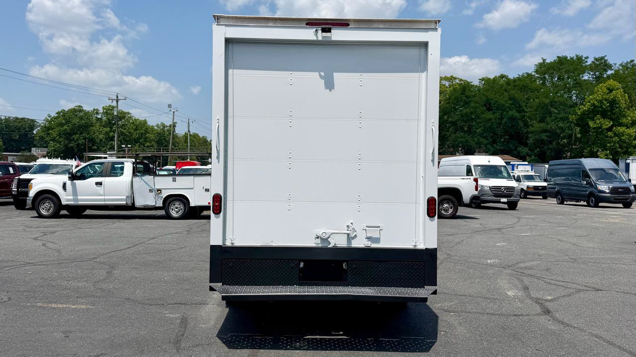 Used 2022 Ford Transit 350 DRW RWD image 7
