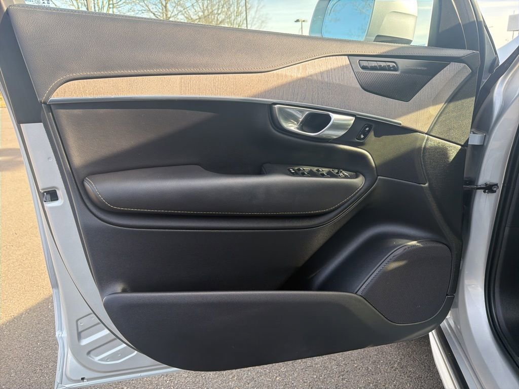 Used 2022 Volvo XC90 T6 Inscription w/ Advanced Package image 11