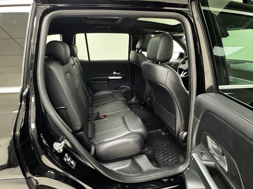 Used 2022 Mercedes-Benz GLB 250 GLB 250 w/ Premium Package Lite image 15