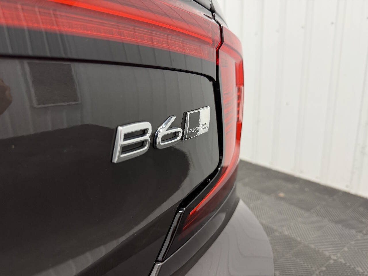 Used 2022 Volvo S90 B6 Inscription w/ Advanced Package AWD/4WD image 9