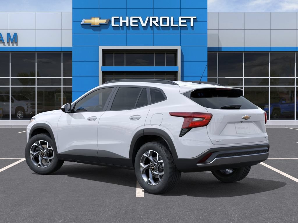 New 2026 Chevrolet Trax LT w/ LT Convenience Package FWD image 3
