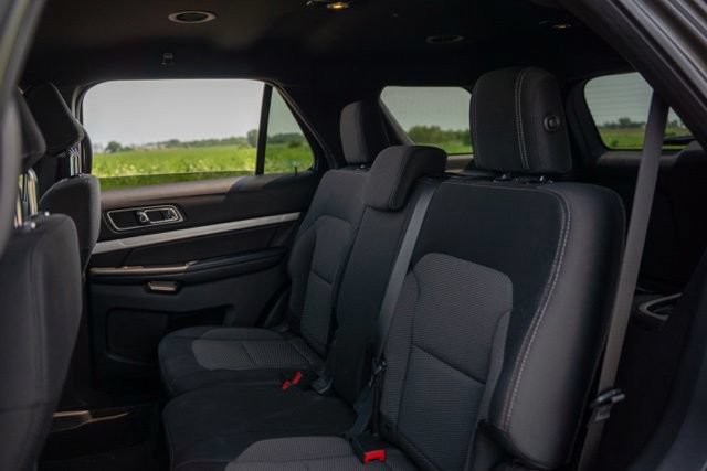 Used 2017 Ford Explorer XLT AWD/4WD image 15